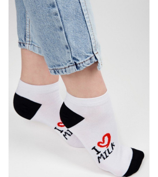 Білі трикотажні низькі шкарпетки з декором