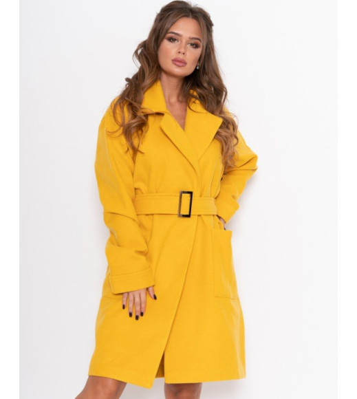 Жовте кашемірове однобортне пальто з кишенями