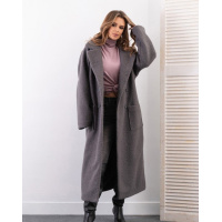 Серое пальто из букле с накладными карманами