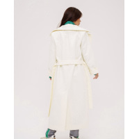 Молочне класичне пальто із поясом