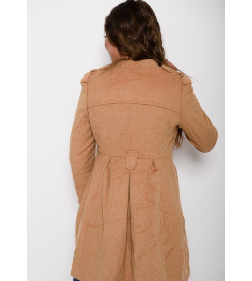 Бежевое демисезонное приталенное присборенное сзади пальто с кокеткой