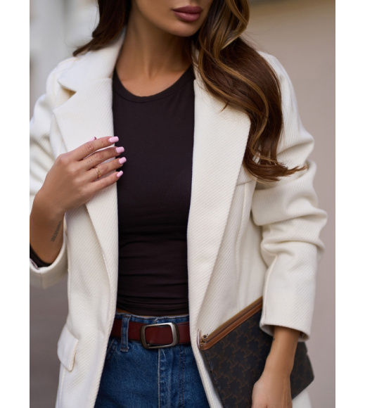 Классический пиджак из молочного шерстяного материала