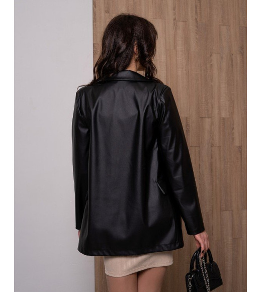 Черный свободный пиджак из эко-кожи