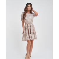 Бежевое в горошек свободное платье с рюшами