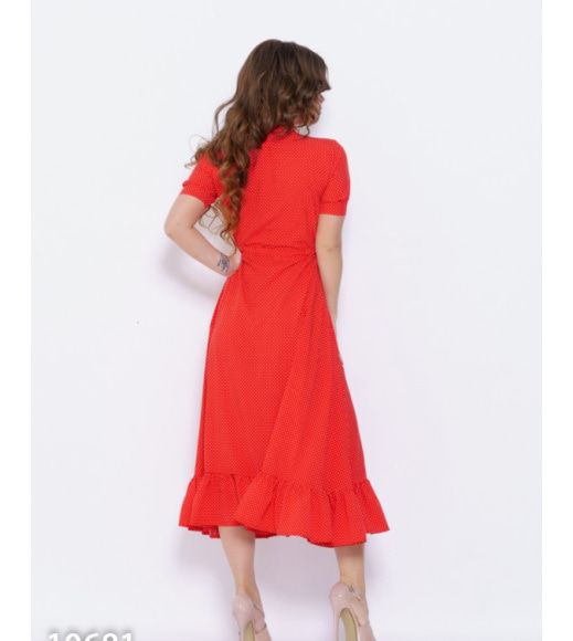 Червоне в горошок приталене плаття з воланом