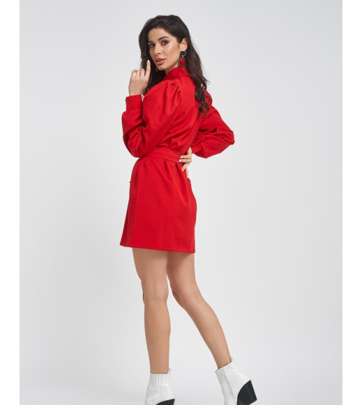 Красное платье-рубашка с присборенными рукавами
