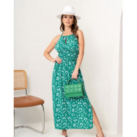 Зеленый длинный сарафан в цветочек