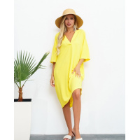 Желтое свободное платье с V-образной горловиной