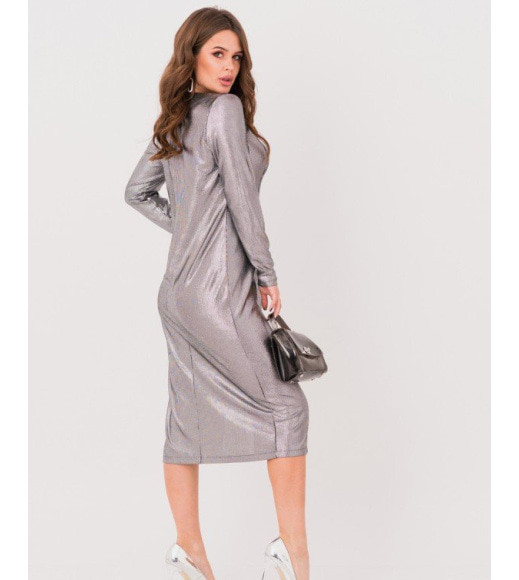 Серебритое нарядное платье с боковым разрезом