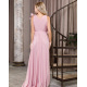 Розовое длинное платье с глубоким декольте