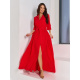 Длинное красное платье с разрезом