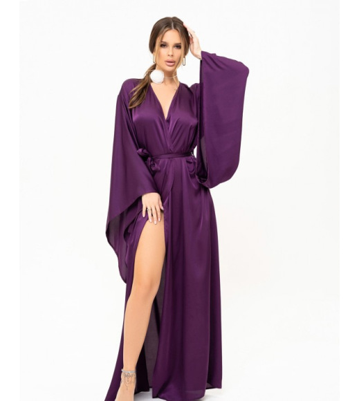 Фиолетовое шелковое длинное платье-халат на запах