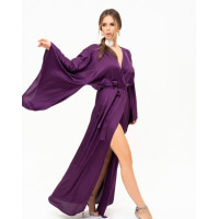 Фіолетова шовкова довга сукня-халат на запах
