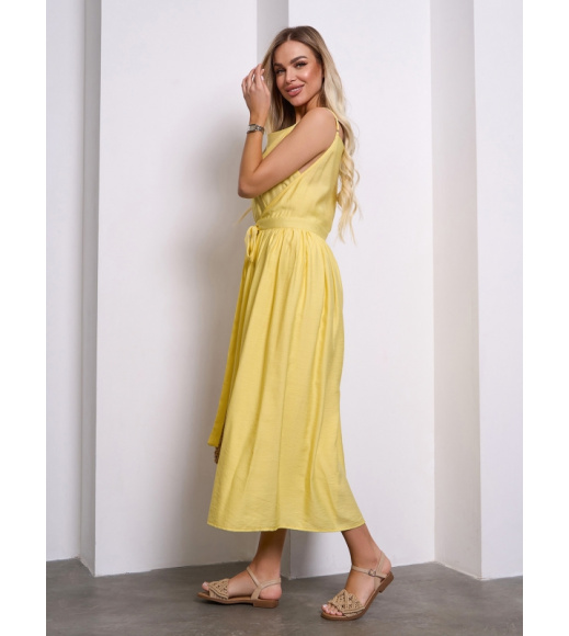 Желтый льняной сарафан кроя на запах