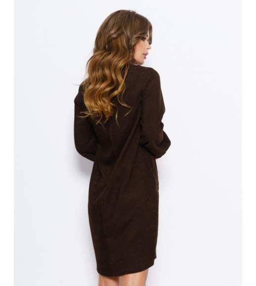 Темно-коричневое вельветовое платье с карманами