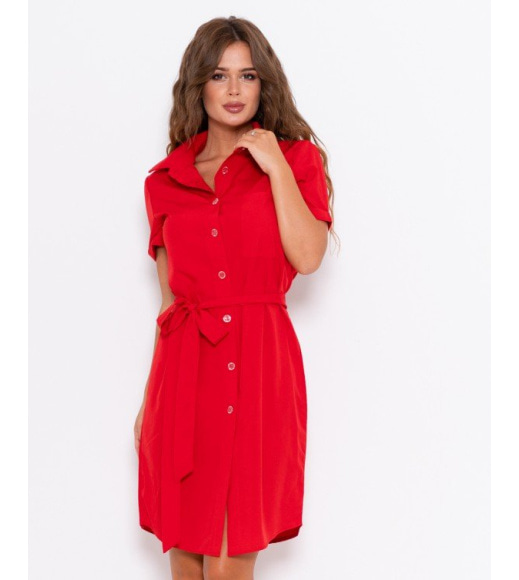 Красное платье-рубашка с поясом и карманом