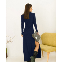 Синее длинное платье из фактурного трикотажа