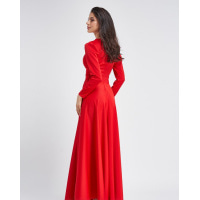 Червоне сатинове плаття в підлогу