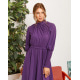 Фіолетове класичне плаття з жаткою на манжетах