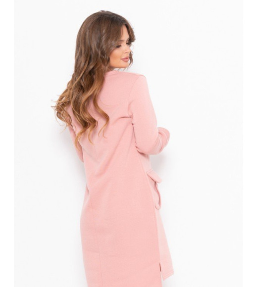 Розовое теплое асимметричное платье с карманами