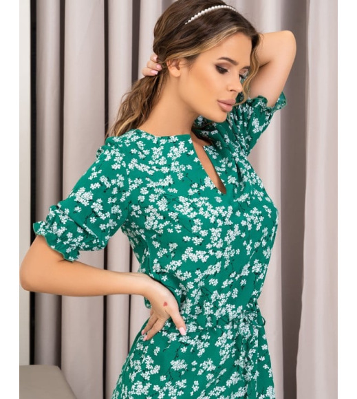 Зеленое цветочное платье на кулиске