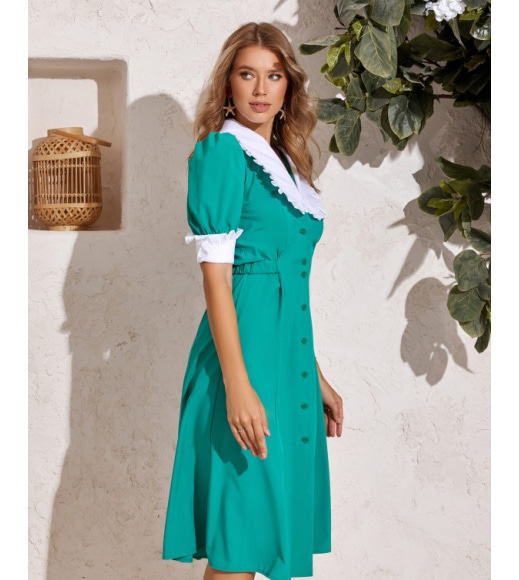 Зеленое принтованное платье с воротником