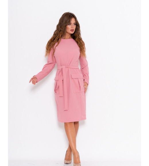 Розовое демисезонное платье с карманами