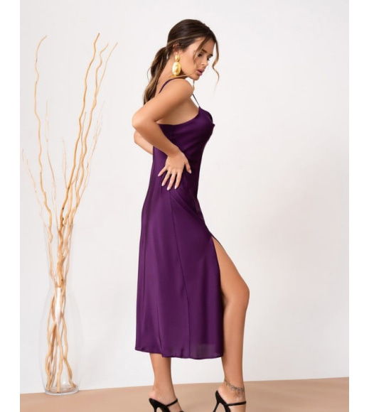 Фіолетова шовкова сукня-комбінація на бретельках