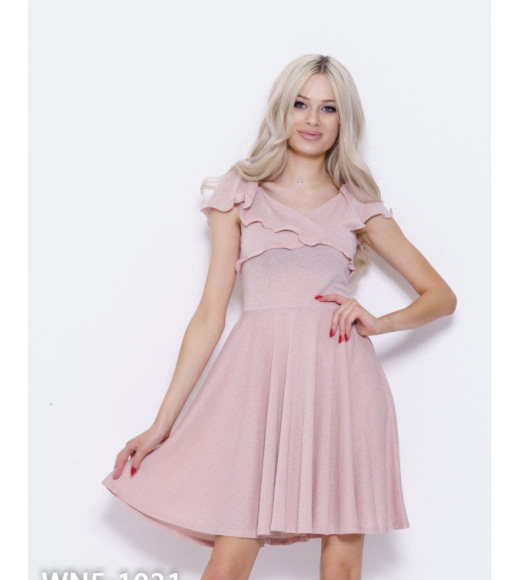Розовое платье с люрексом и воланами