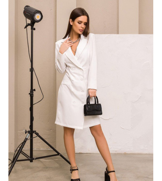 Біле класичне плаття-піджак