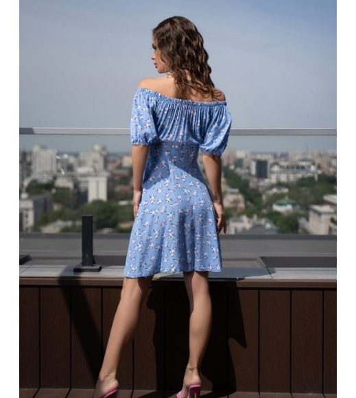Блакитна бавовняна сукня з відкритими плечима
