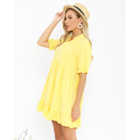 Желтое платье-трапеция с рюшами и воланами