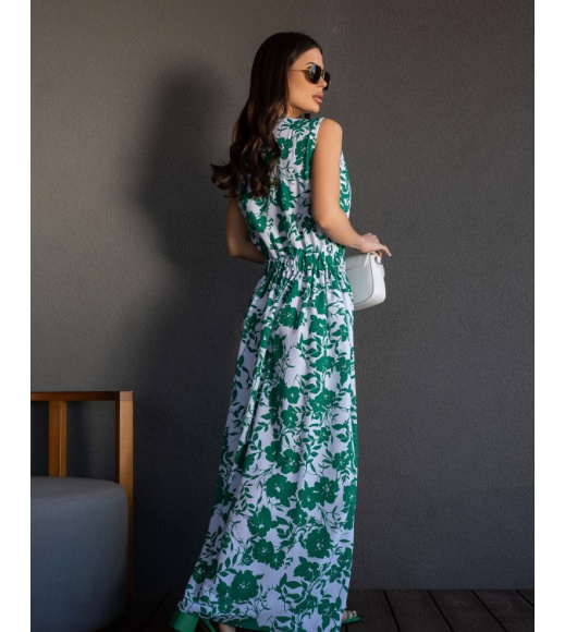 Біло-зелена квіткова довга сукня без рукавів