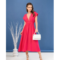 Малиновое льняное платье с декольте