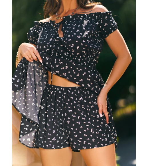 Черное цветочное платье с шортиками