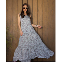 Оливковый длинный сарафан расклешенного кроя