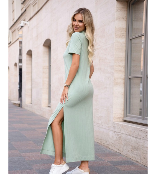 Оливкова фактурна сукня-поло з боковим розрізом