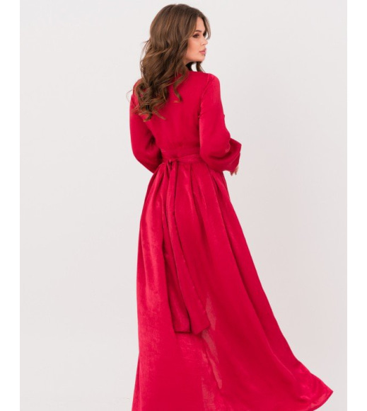 Атласное красное длинное платье с кроем на запах