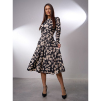 Черно-бежевое платье классического фасона