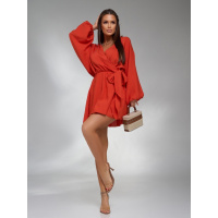 Льняное оранжевое платье с декольте на запах