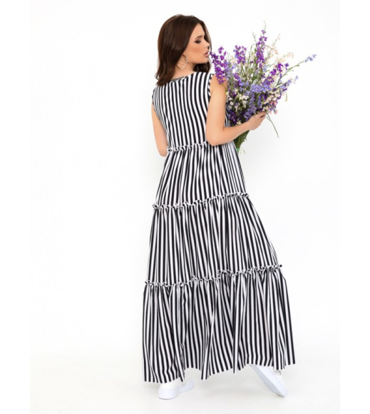 Черное полосатое платье-трапеция с рюшами