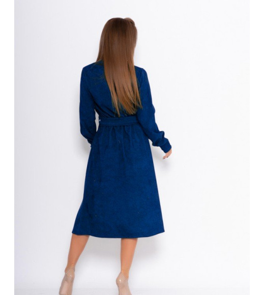 Синє вельветове приталене плаття з планкою