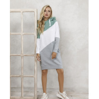 Серо-зеленое теплое платье-толстовка с капюшоном