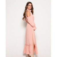 Розовое платье в пол с воланами и боковым разрезом