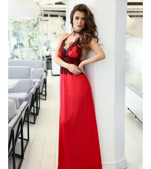 Красное платье в бельевом стиле с кружевом
