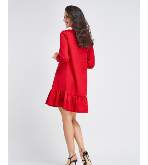 Червона сукня-трапеція з воланом
