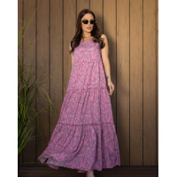 Розовый длинный сарафан расклешенного кроя