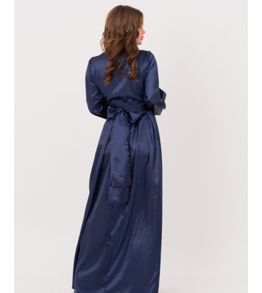Темно-синє довге плаття з кроєм на запах