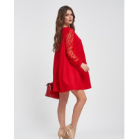 Красное платье-трапеция с сетчатыми рукавами