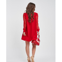 Красное платье-трапеция с сетчатыми рукавами